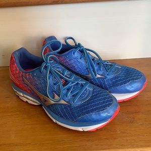 Mizuno Women’s Wave Rider 19 Running Shoes